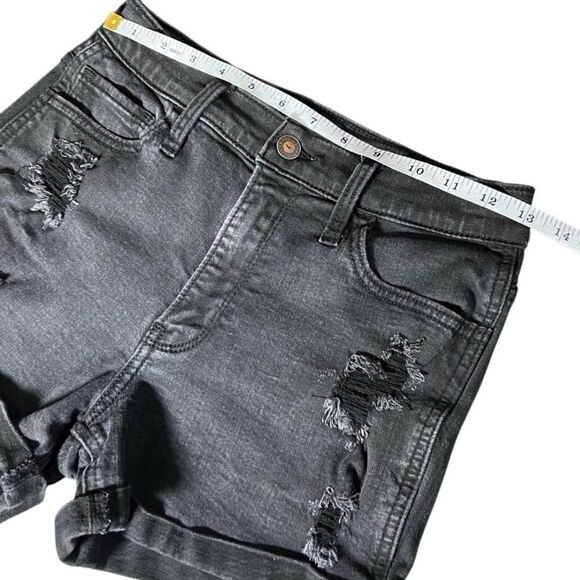 Hollister high rise Distressed Black Denim Shorts size 5/27W - Picture 8 of 11
